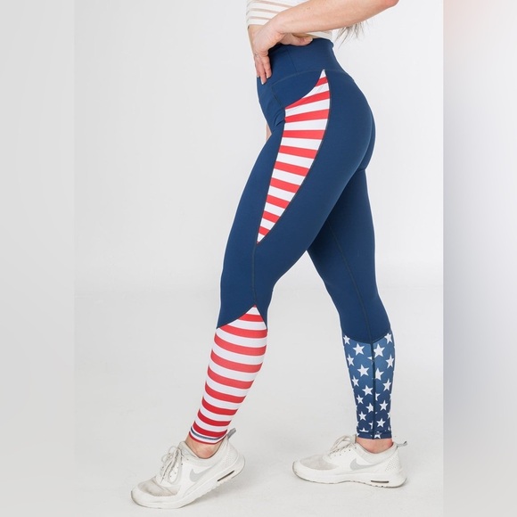 Curves N combatboots  EMPOWERED LEGGINGS
Stars & Stripes | size large - Picture 9 of 9